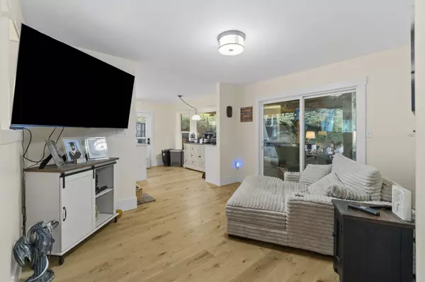 3038 Mcmillan RD, Abbotsford, BC V2S 6A8