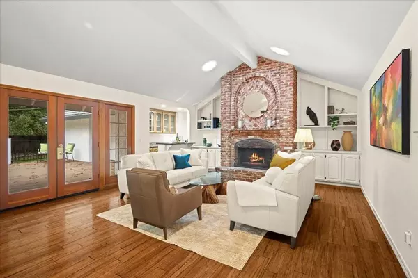 El Dorado Hills, CA 95762-5961,2525 Carnelian Cir