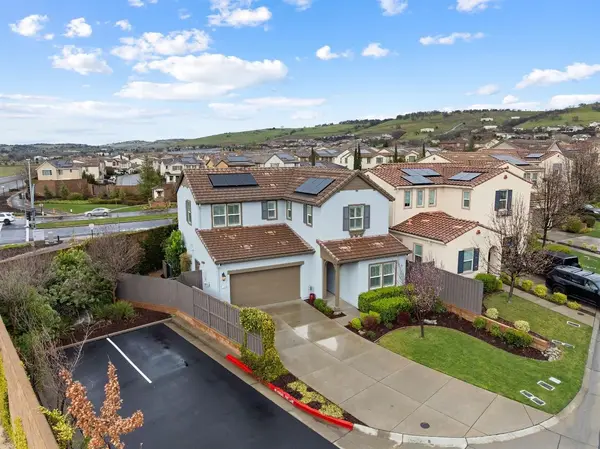 1098 Yucca Dr, El Dorado Hills, CA 95762-9434