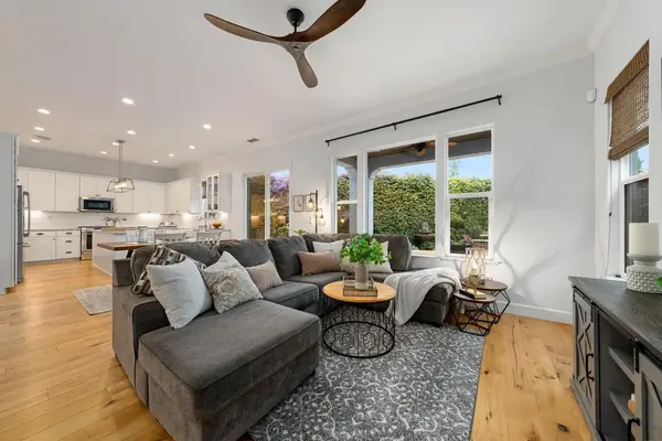 1098 Yucca Dr, El Dorado Hills, CA 95762-9434