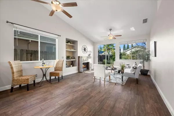 2314 Farndon Ct, Folsom, CA 95630-8540