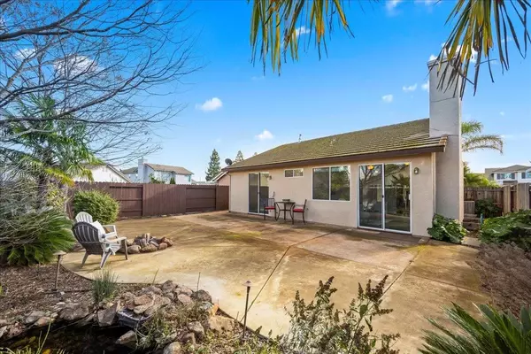 2314 Farndon Ct, Folsom, CA 95630-8540