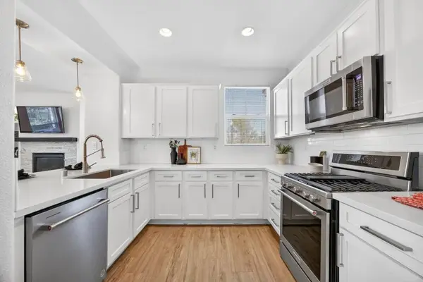 4901 Esplanade Cir, Folsom, CA 95630-7354