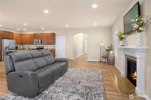 3948 Campus Willows LOOP NE, Lacey, WA 98516