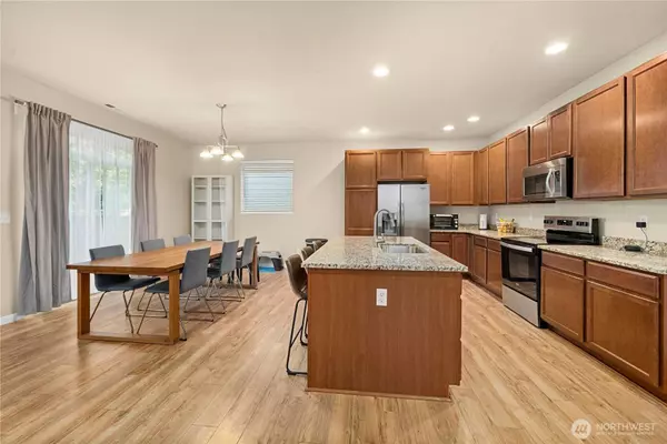 3948 Campus Willows LOOP NE, Lacey, WA 98516