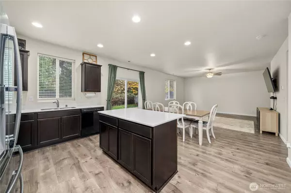 7425 Munn Lake DR SE, Tumwater, WA 98501