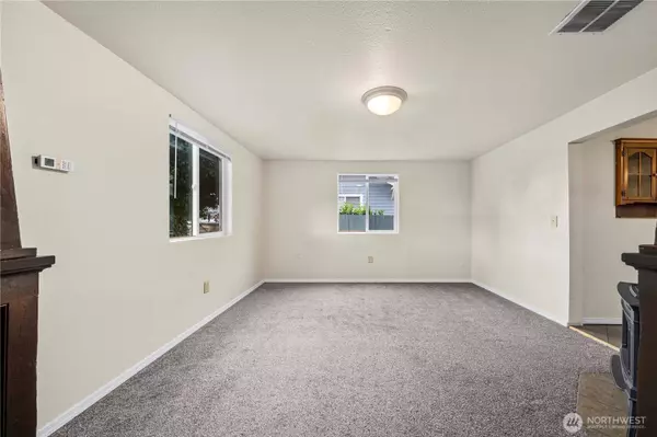 1025 E 54th ST, Tacoma, WA 98404