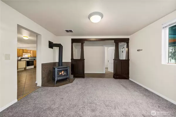 1025 E 54th ST, Tacoma, WA 98404