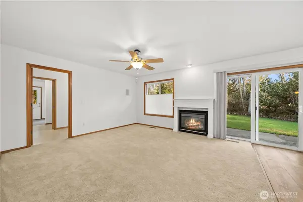 7626 78th LOOP NW, Olympia, WA 98502