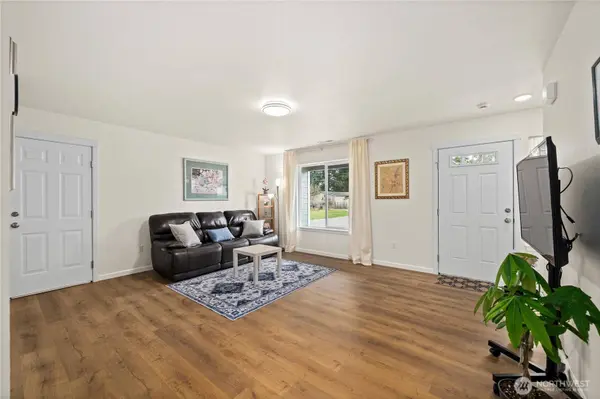 7913 Ayer ST SE, Olympia, WA 98501