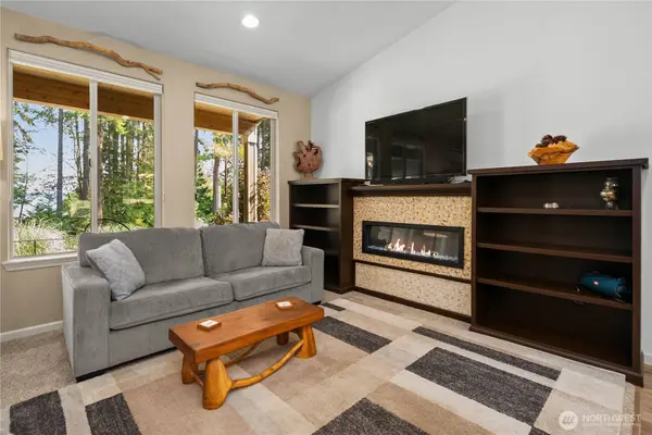 8545 Mill Bight RD NE, Olympia, WA 98516