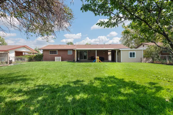 Roy, UT 84067-3313,4533 S 2075 W