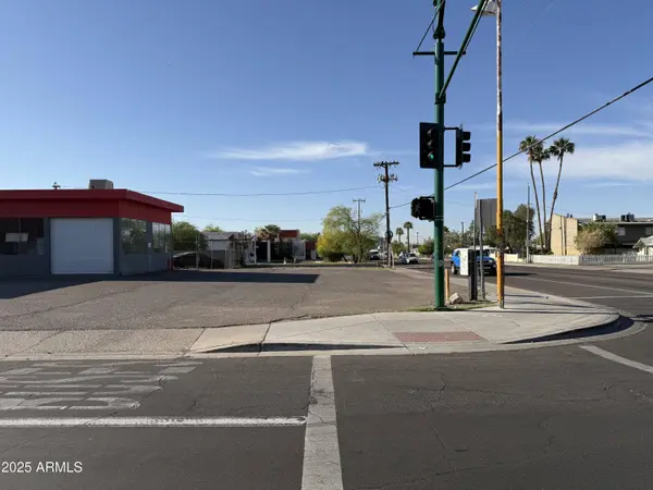 649 W HATCHER Road, Phoenix, AZ 85021