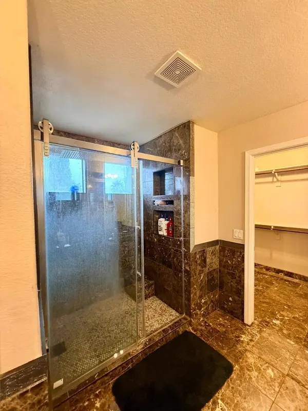 24833 N 37th Lane, Glendale, AZ 85310