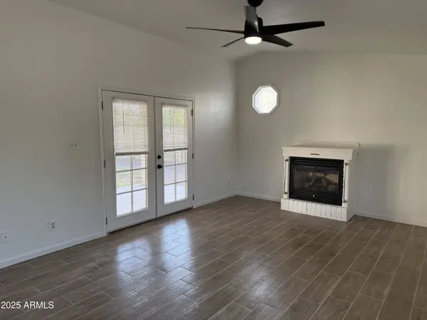 4035 W Country Gables Drive, Phoenix, AZ 85053