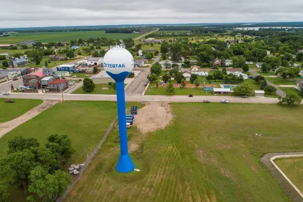 202 Lake AVE S, Ottertail, MN 56571