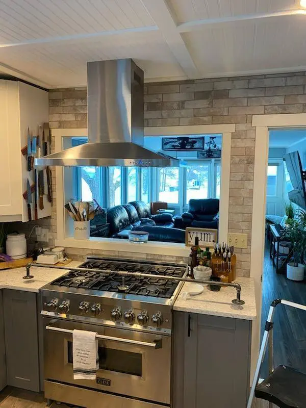 736 Shorewood DR, Detroit Lakes, MN 56501