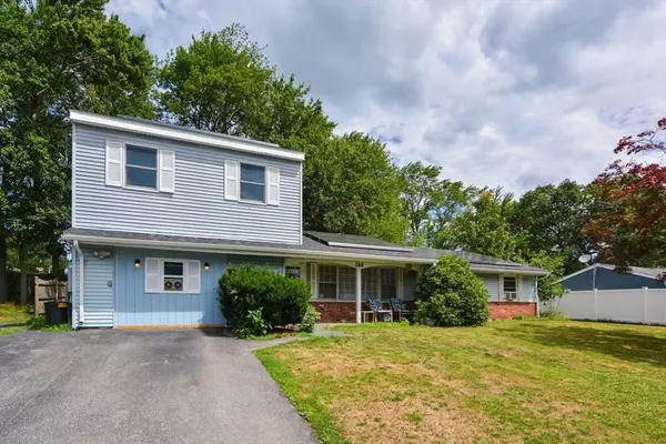 146 Gloucester St, Brockton, MA 02302