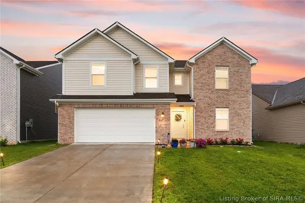 5004 Schaefer LN, Floyds  Knobs, IN 47119
