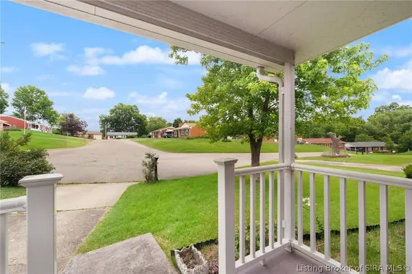 2815 Wahoo DR, New Albany, IN 47150