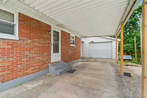2815 Wahoo DR, New Albany, IN 47150