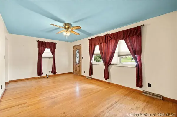 2815 Wahoo DR, New Albany, IN 47150