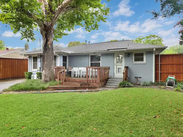 Dallas, TX 75218-1027,10132 Baronne Cir