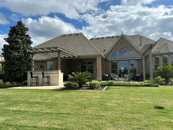602 Limmerhill Dr, Rockwall, TX 75087-6572