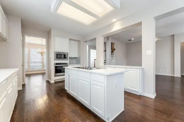 1904 N Port Ct, Grapevine, TX 76051-7134