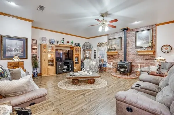 3209 Neola Rd, Greenville, TX 75402-5437