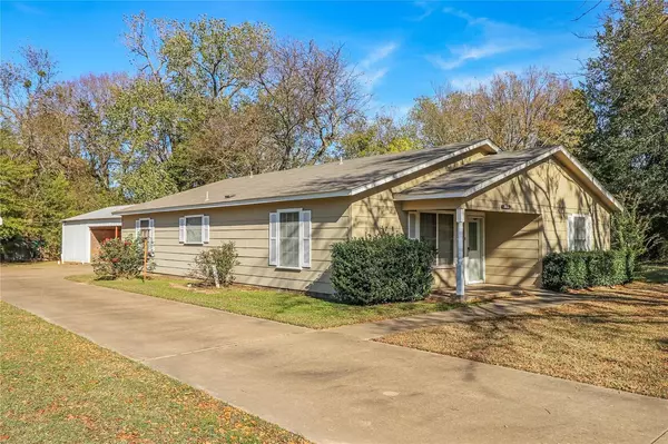 Campbell, TX 75422-2790,503 FM-499