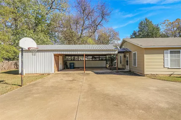 Campbell, TX 75422-2790,503 FM-499