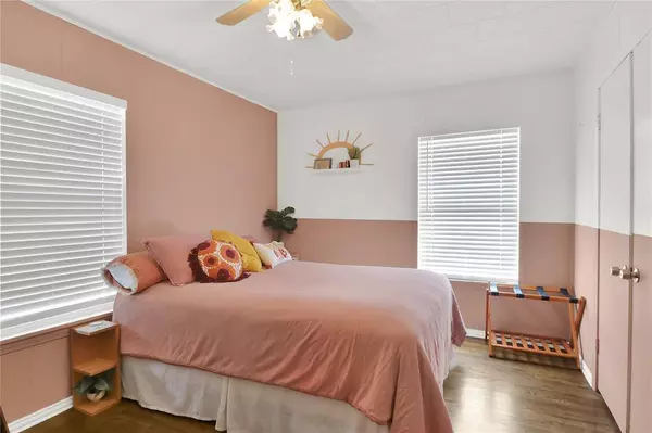 2204 Creechville Road, Ennis, TX 75119