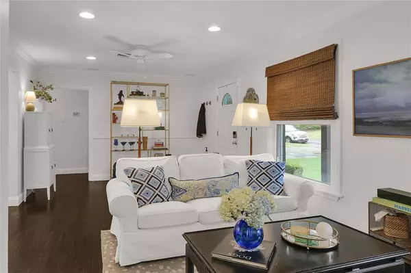 10132 Baronne Circle, Dallas, TX 75218