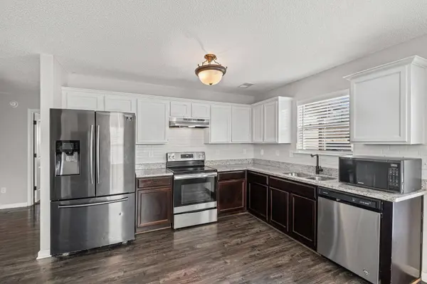 1074 CARIB LOOP W, Cordova, TN 38018