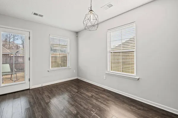 1074 CARIB LOOP W, Cordova, TN 38018