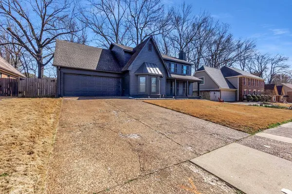 2744 SURREY PARK DR, Bartlett, TN 38134