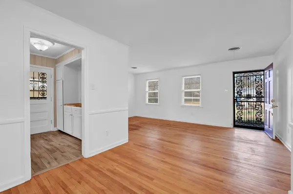 1338 DEARING RD, Memphis, TN 38117
