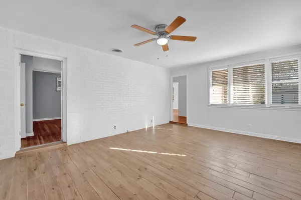 1338 DEARING RD, Memphis, TN 38117