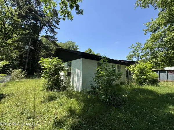 128 Isom Drive, Holly Springs, MS 38635