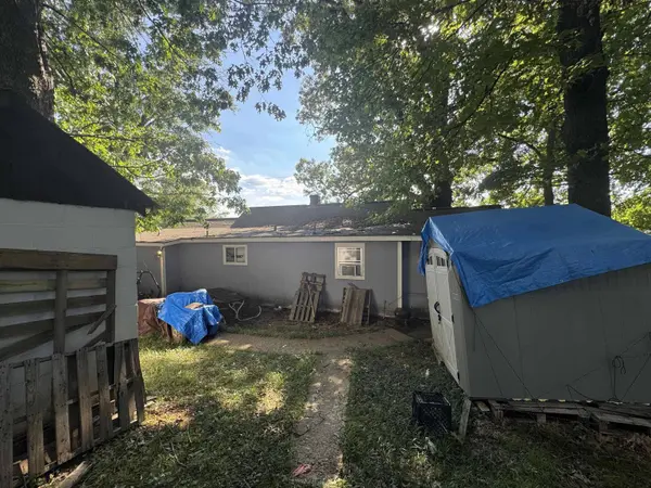 2166 THOMAS RD, Memphis, TN 38134