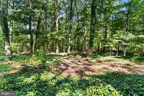 8287 PLEASANT VALLEY RD, Stewartstown, PA 17363