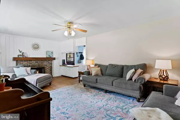 2740 CAPE HORN RD, Red Lion, PA 17356