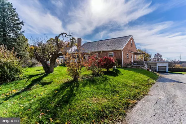 2932 CAPE HORN RD, Red Lion, PA 17356