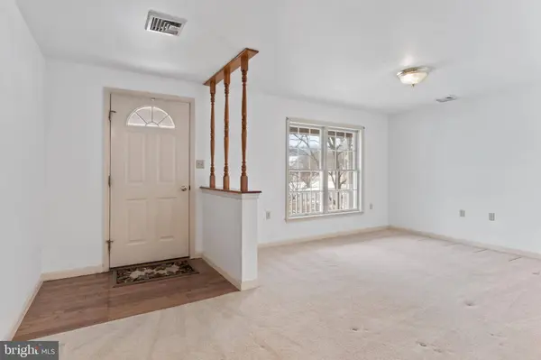 404 VALLEY VIEW CIR, New Cumberland, PA 17070