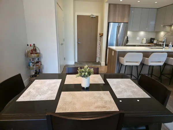 258 Nelson's CT #507, New Westminster, BC V3L 0J9