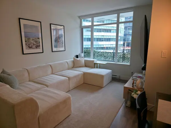 258 Nelson's CT #507, New Westminster, BC V3L 0J9