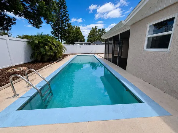 9135 GREENBRIAR LN, Port Richey, FL 34668