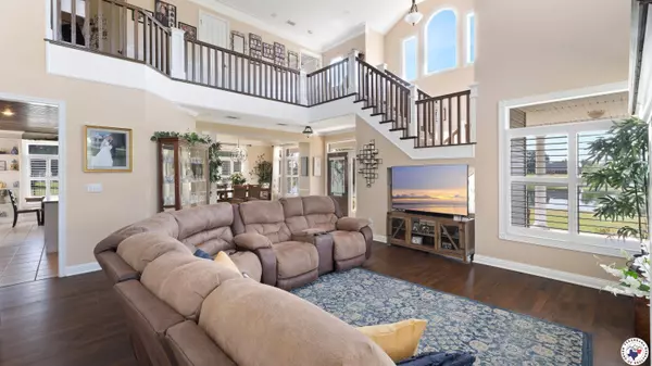 11 Tyler Ln, Hooks, TX 75561