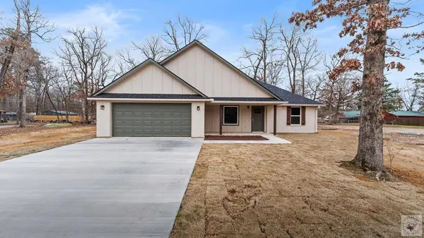 800 9th Street, Hooks, TX 75561